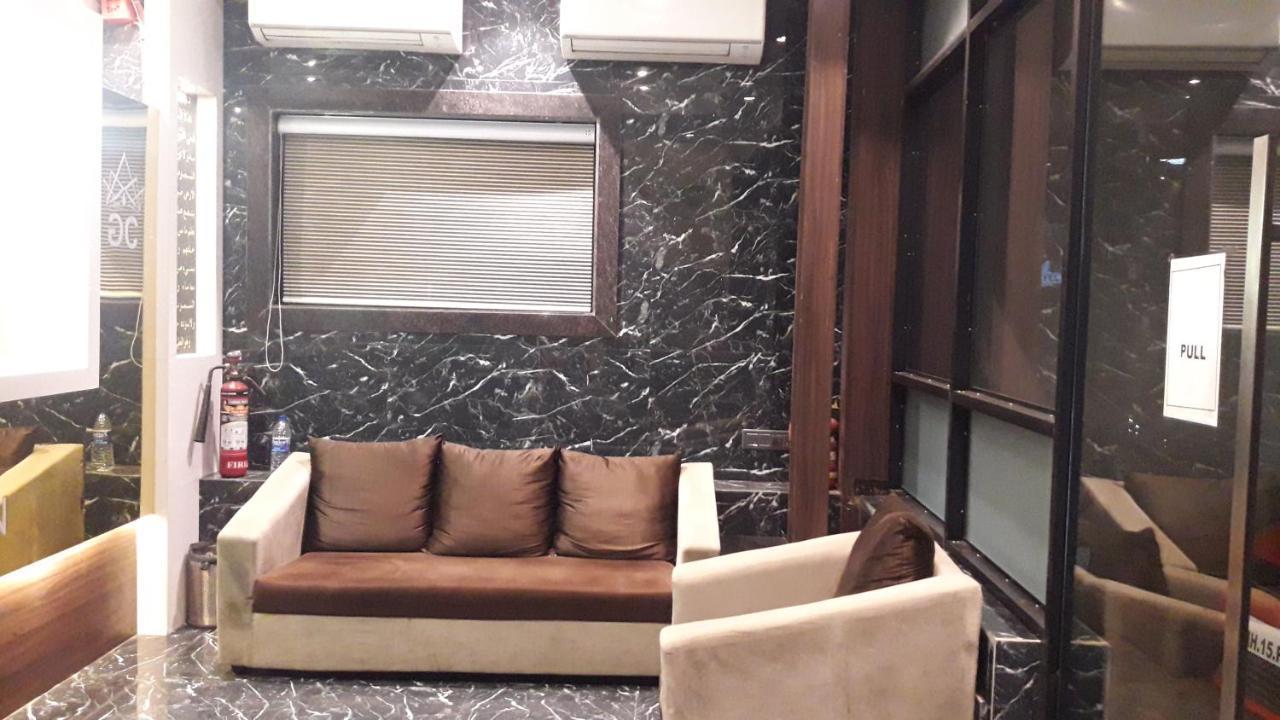 Shine Hospitality Hotel Mumbai Exterior foto
